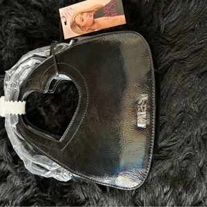 Paris Hilton heartbreaker Black Women's Bag